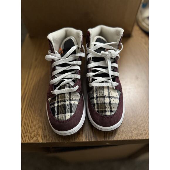 Size 6.5 (GS) - Jordan 1 Mid SE Plaid NBS90 - Picture 1 of 5